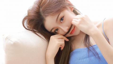 做团扇学“点蓝” 台湾大学生沉浸式体验传统非遗技艺